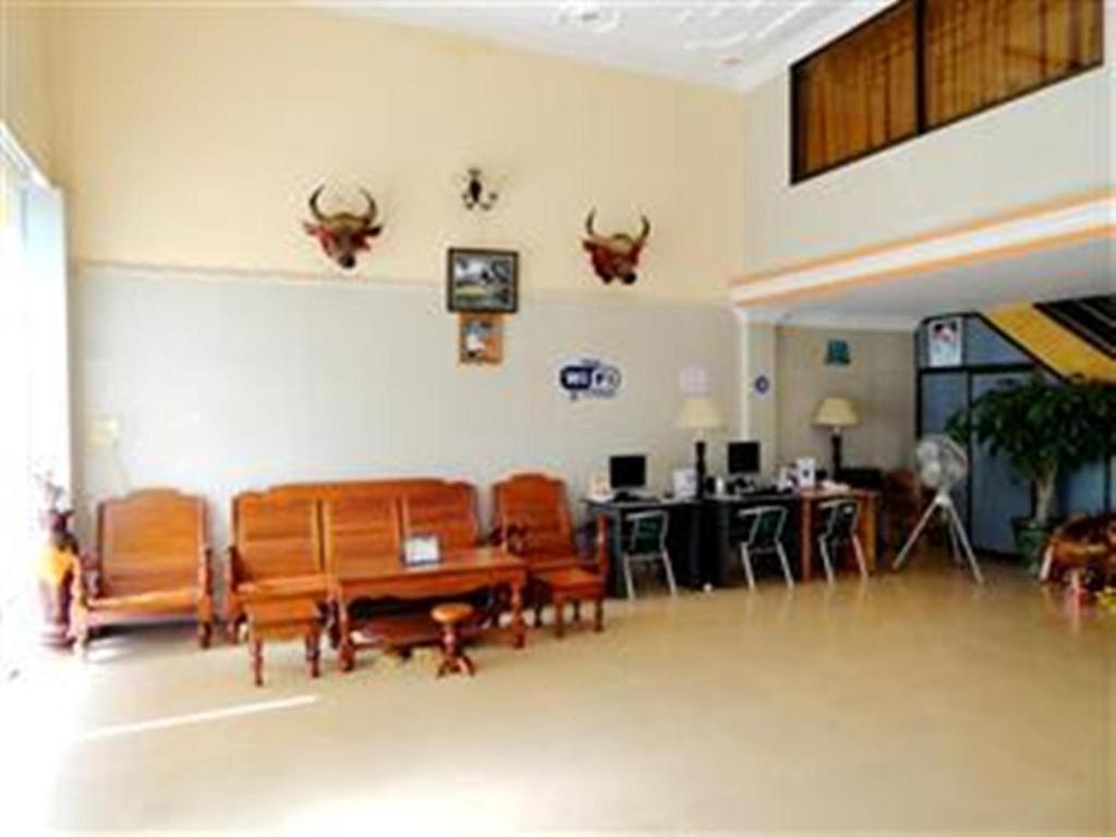 Lucky 2 Guesthouse Phnom Penh Esterno foto