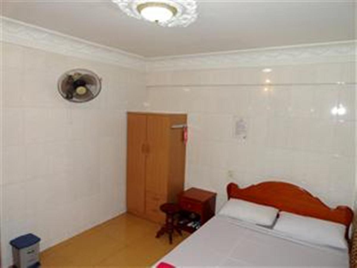 Lucky 2 Guesthouse Phnom Penh Esterno foto